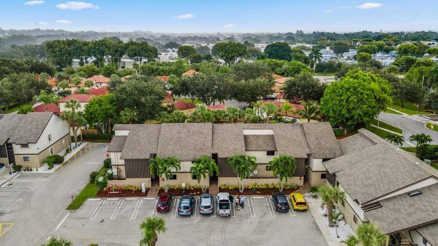 Building Photo - 1665 Cabot Ln