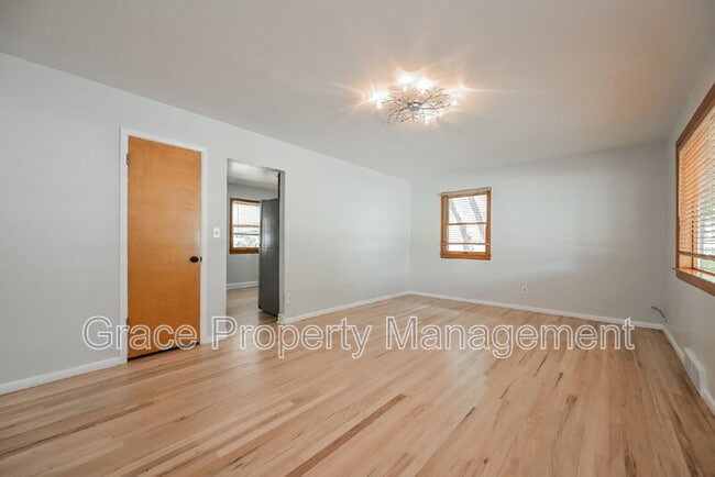 Building Photo - 2610 S Gaylord St