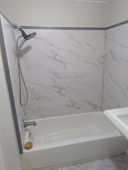 Building Photo - 3703 Martin St