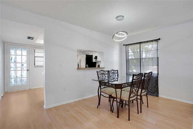 Building Photo - 2415 Bayshore Gardens Pkwy