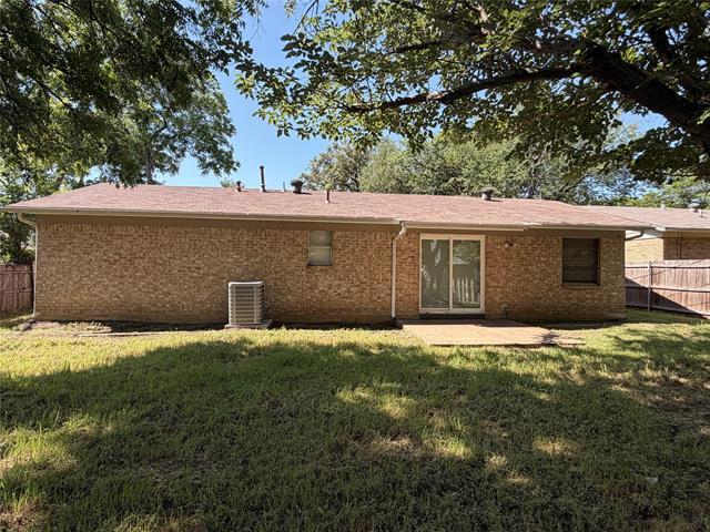 Building Photo - 7425 Van Natta Ln