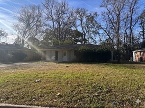 Building Photo - 107 E Fairmont Ave