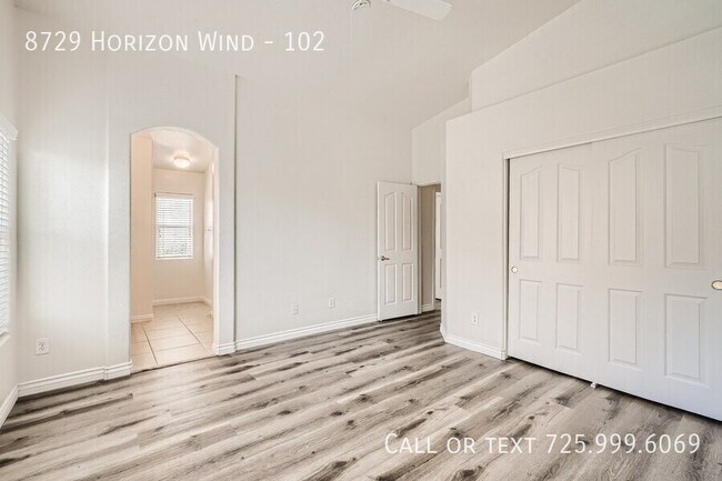 Building Photo - 8729 Horizon Wind Ave