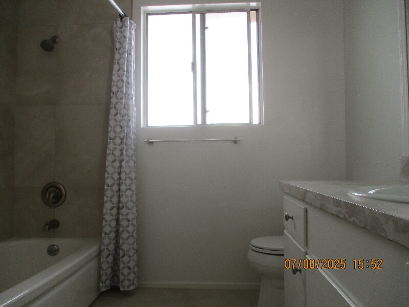 Building Photo - 407 Arenoso Ln