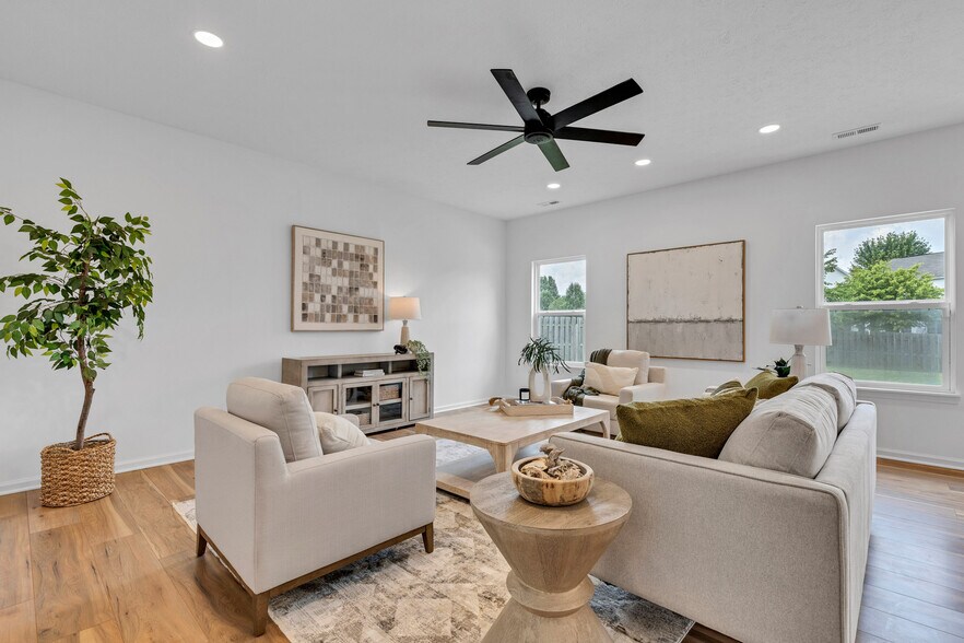 Building Photo - 9724 Brooks Dr