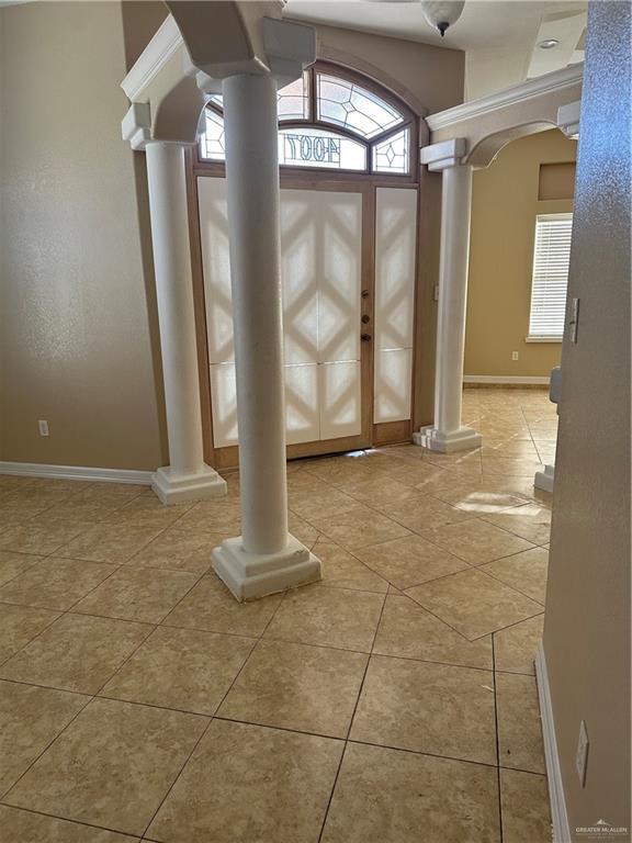 Building Photo - 34 Zuley St