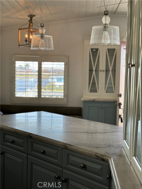 Building Photo - 21851 Newland St