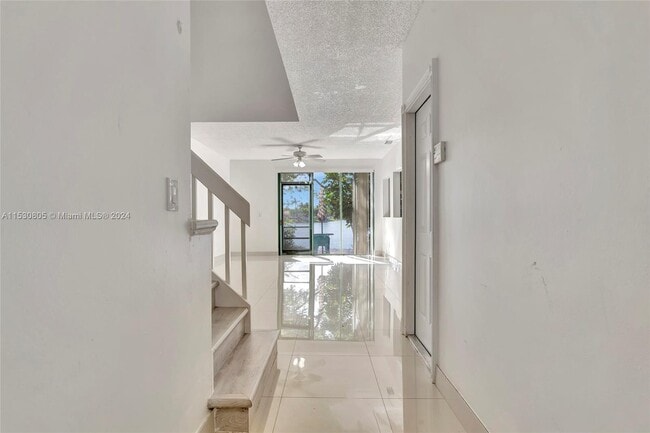 Building Photo - 1381 NW 126th Way