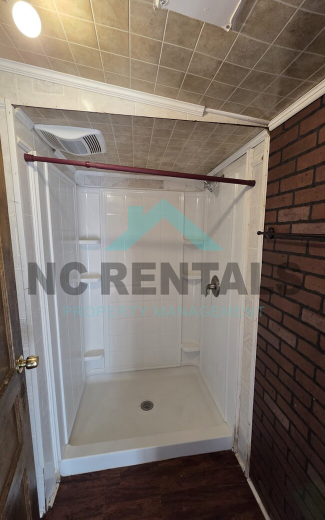 Building Photo - 3716 Dawson Ave