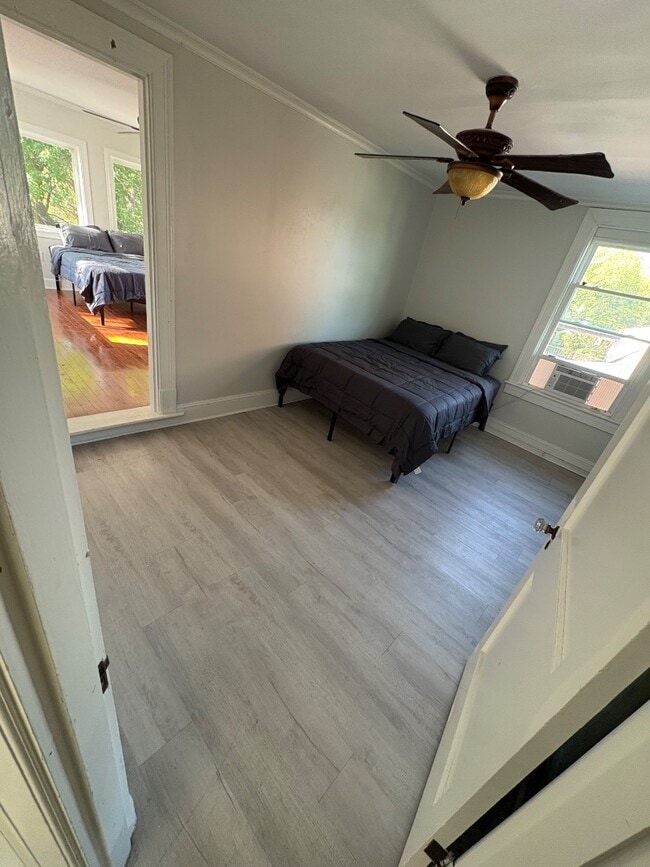 Building Photo - 447 Avondale Dr