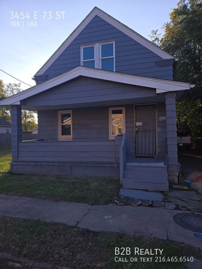 Building Photo - 3-Bedroom Single-Family Home with Modern F...