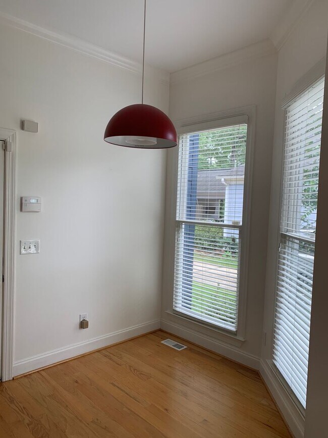 Building Photo - AVAILABLE NOW