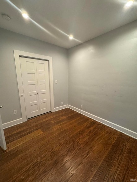 Building Photo - 729 E Hunter Ave