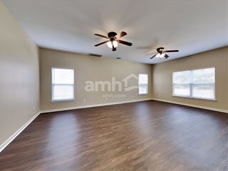 Building Photo - 212 Meadow Wood Rd