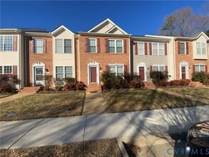 Building Photo - 2708 Goyne Loop