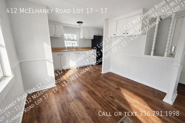 Building Photo - 412 McElhaney Rd