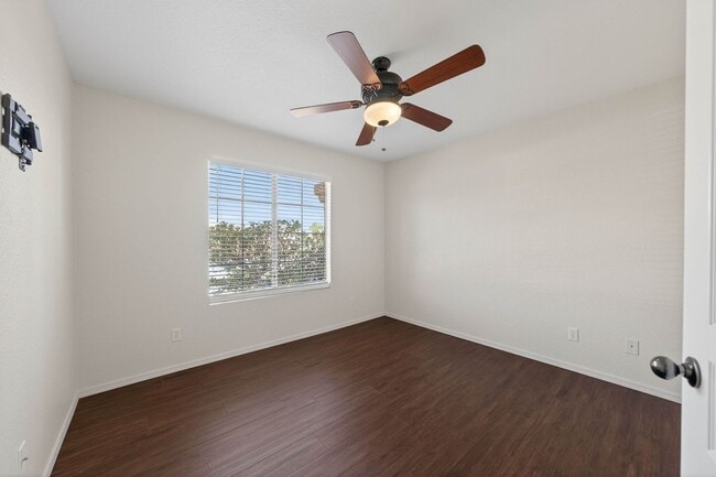 Building Photo - 3824 Plaza De La Yerba
