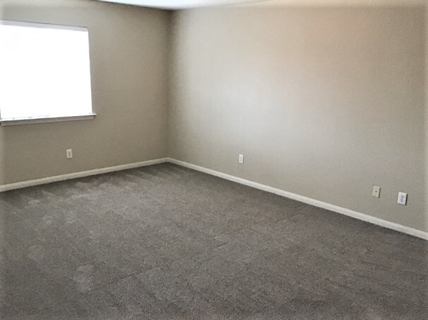 Building Photo - 1906 Glen Park Dr