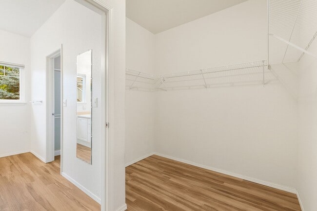 Building Photo - End Unit 2 Story Townhome Plus Bonus Office Area - 2 Car Garage