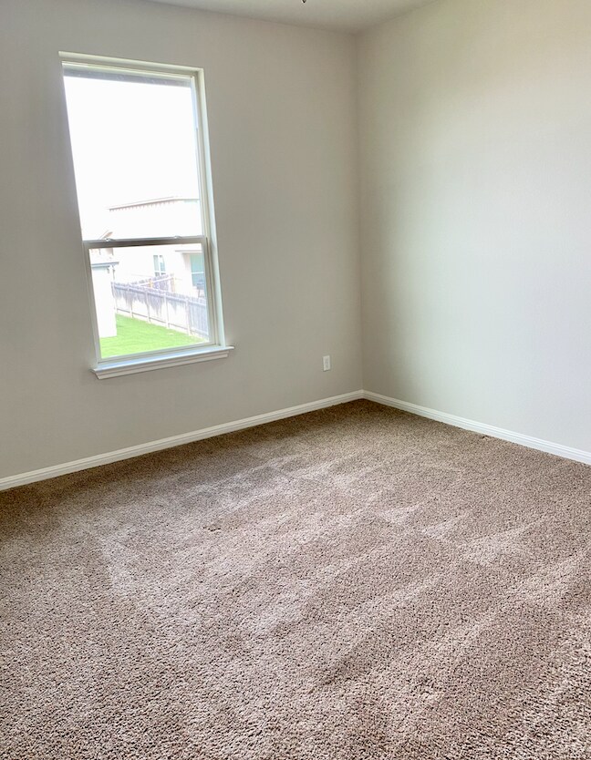 Building Photo - 2904 Tempe Dr