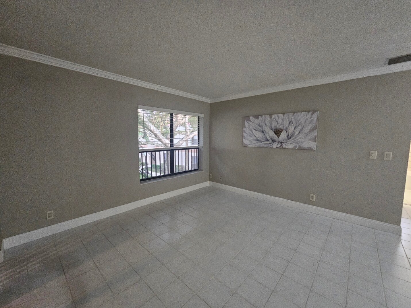 Building Photo - 2738 Carambola Cir S