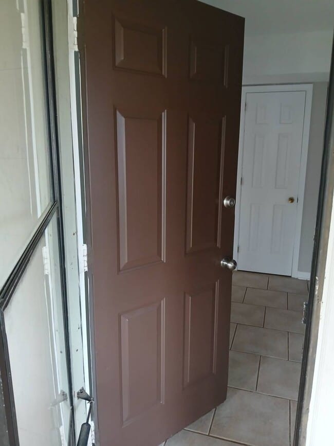 Building Photo - MOVE IN READY!!! RENT ME FIRST!! CALL TODAY!