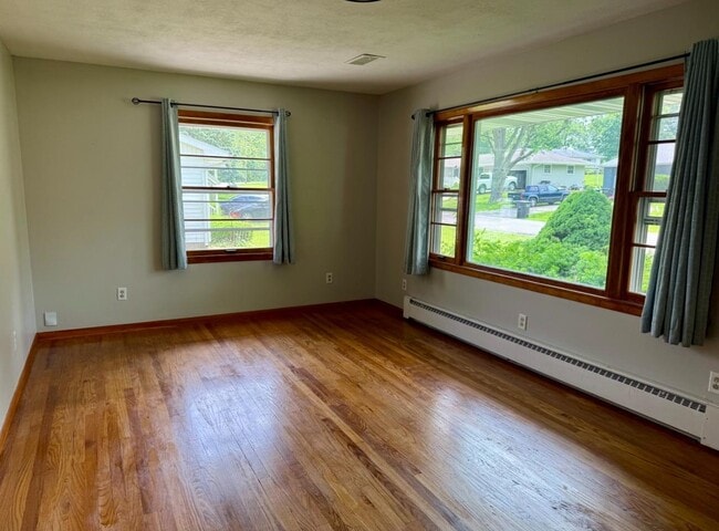 Building Photo - 2517 Eastroad