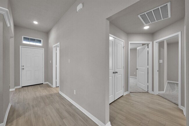 Building Photo - 14367 N Summerchase Cir