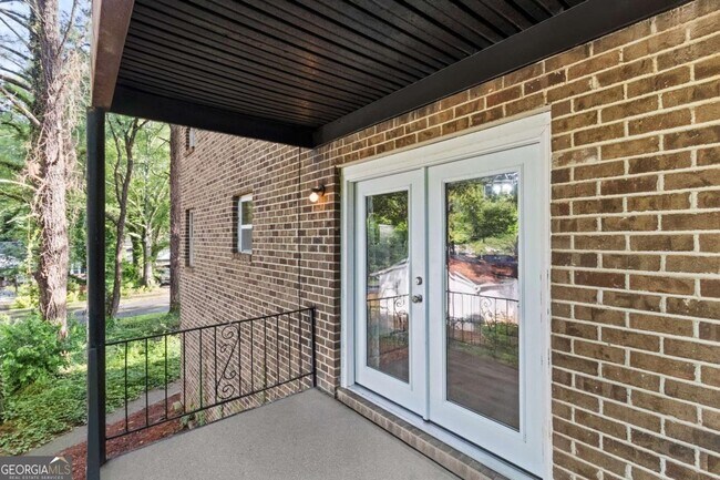 Building Photo - 99 Rhett Butler Dr