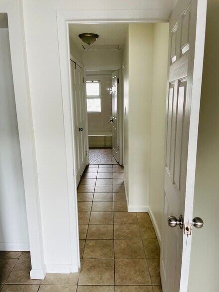 Building Photo - 2126 29th St