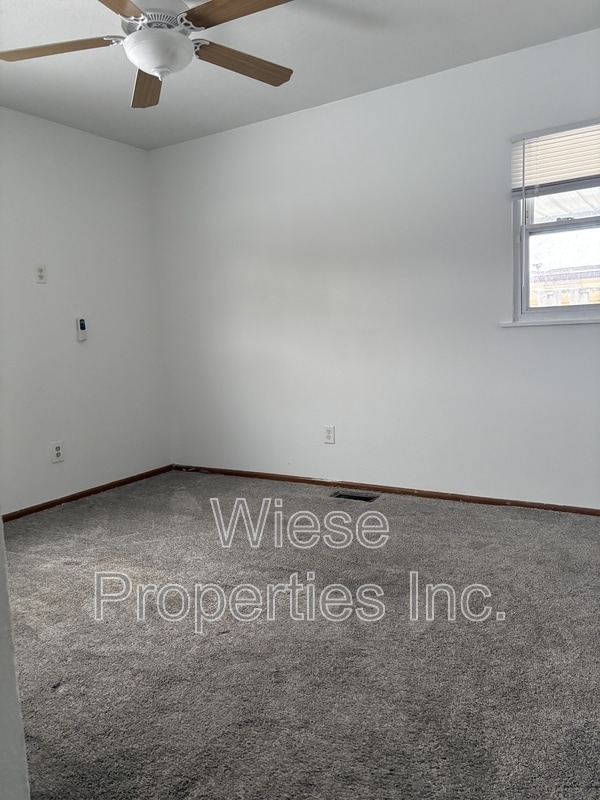 Building Photo - 1837 Camden St