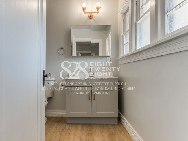 Building Photo - **COMING SOON FOR JUNE 2026 MOVE IN!** 3 BED/2 BATH DUPLEX - CLOSE TO CAMPUS!