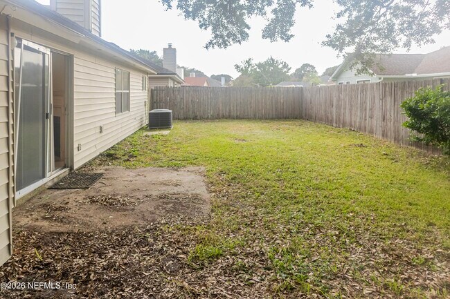 Building Photo - 13625 Las Brisas Way