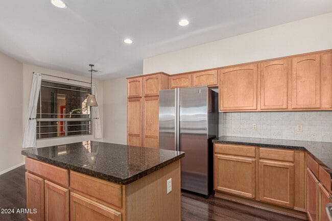 Building Photo - 24008 S Starcrest Dr