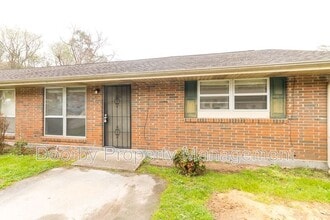 Building Photo - 7833 Basswood Ln