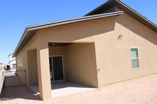 Building Photo - 15220 Ambition Ave