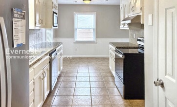 Building Photo - 148 Bibb Dr