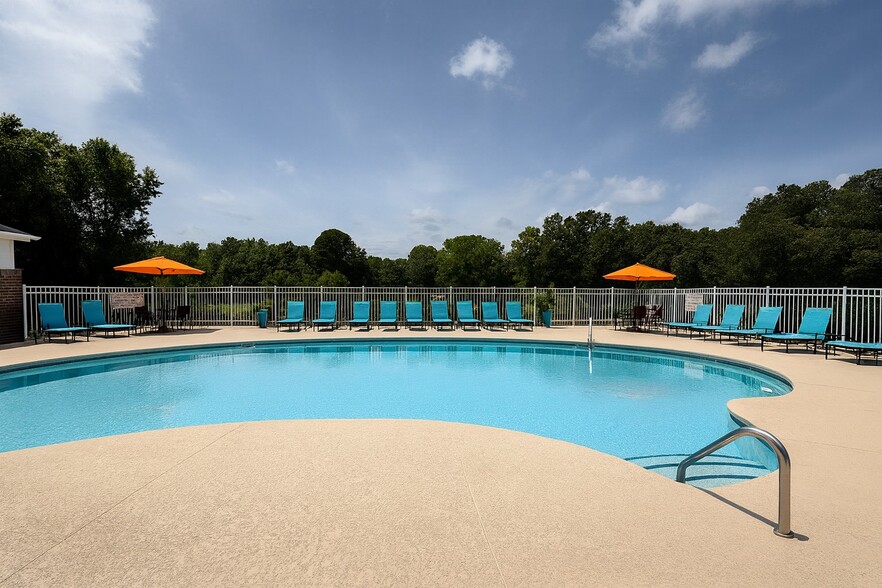 Building Photo - Cowan Farms