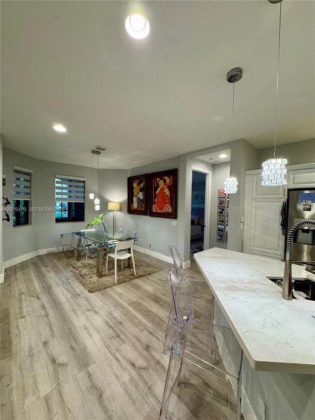 Building Photo - 2787 Center Ct Dr