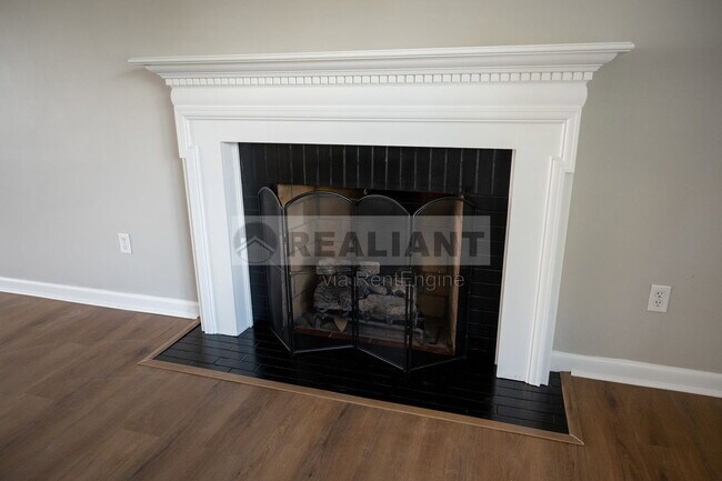 Building Photo - 517 N 3rd St