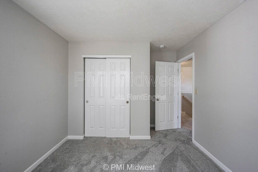 Building Photo - 8802 Benjamin Ln