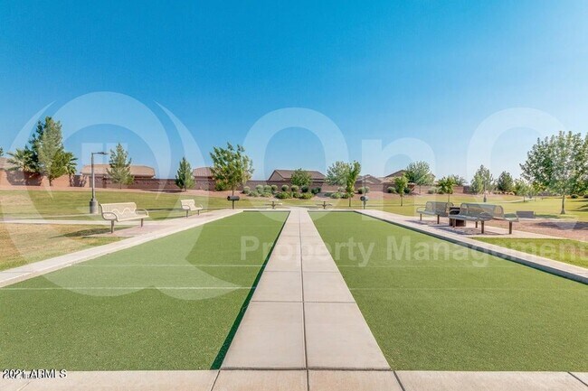 Building Photo - 41407 Ebony St