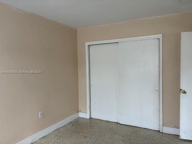 Building Photo - 828 SW 20th Ave