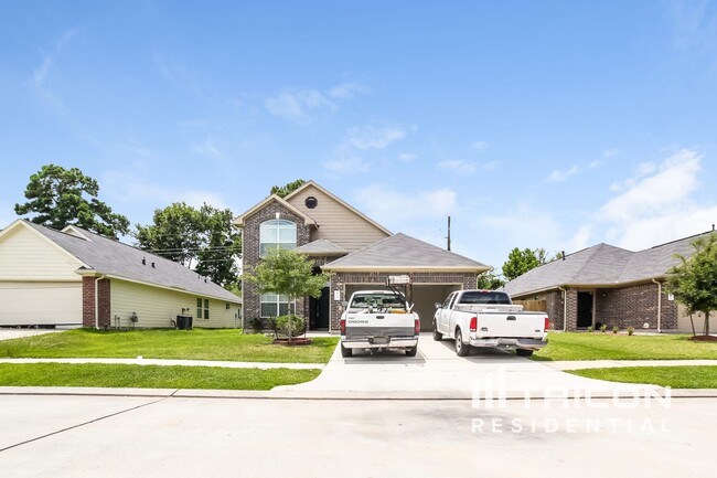Building Photo - 21439 Palma Grove Way