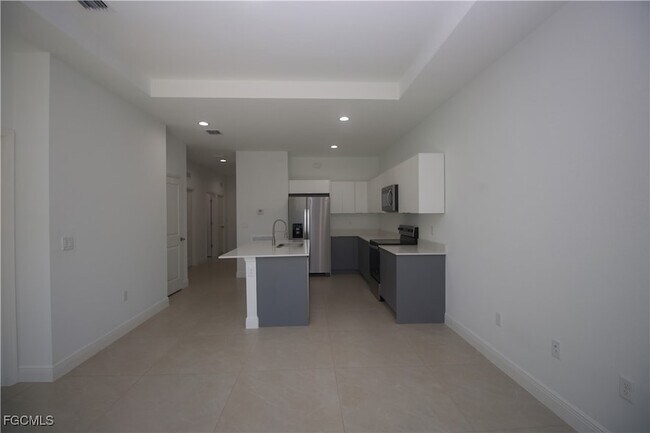 Building Photo - 1260 Milwaukee Blvd