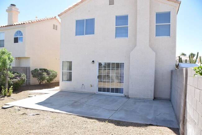 Building Photo - NORTHWEST - 2 STORY HOME - 4 BEDROOMS