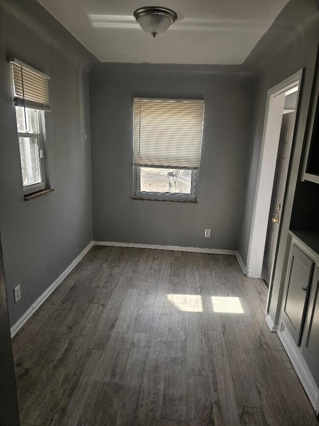 Building Photo - 10440 Nottingham Rd