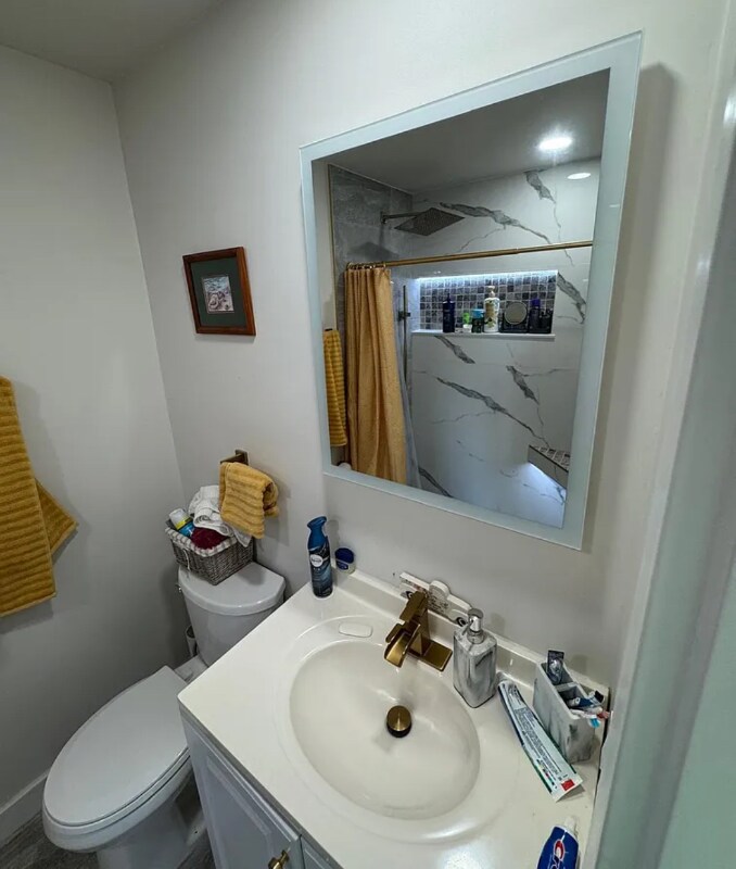 Building Photo - 235 Mentel Terrace