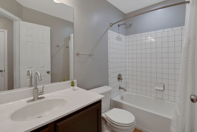 Building Photo - 9120 Banleigh Ln