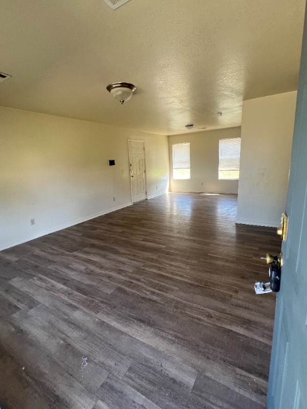 Building Photo - 2420 Poplar St